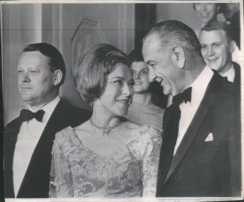 1973 Press Photo Pres Johnson Meets Danish Premier Wife - Historic Images