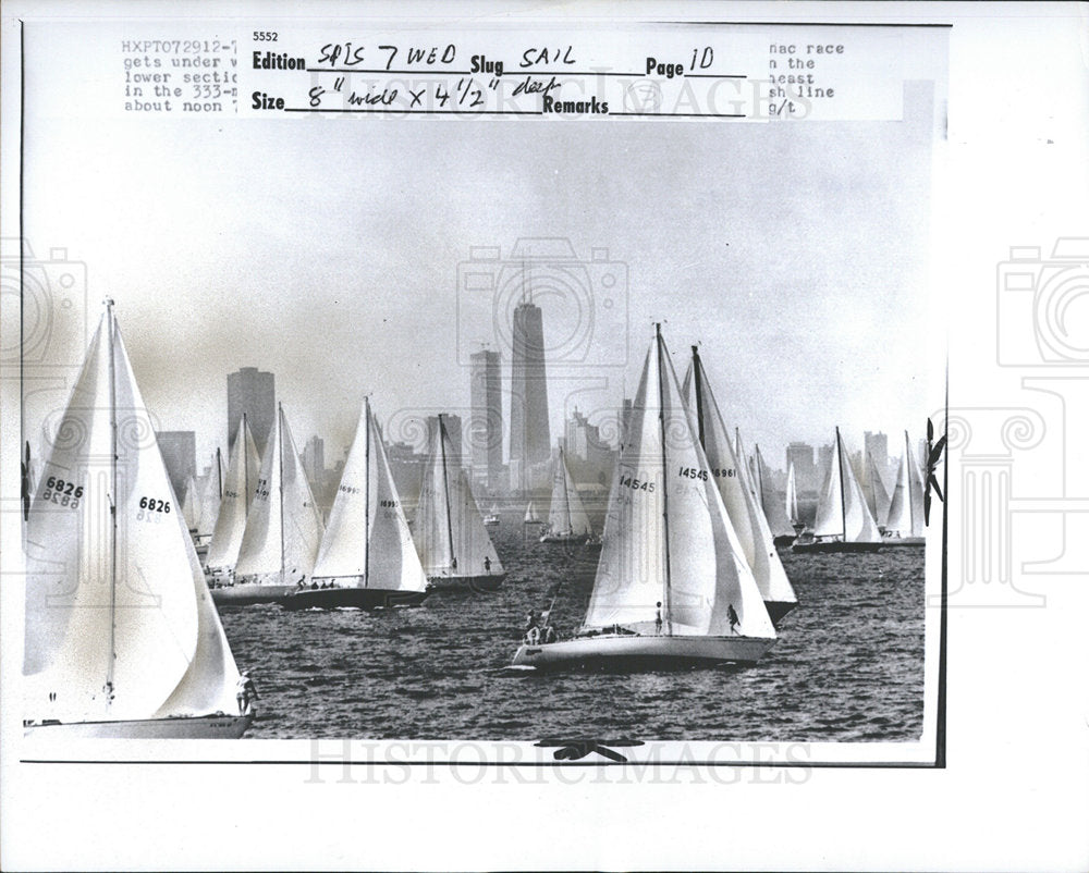 1975 Press Photo Mackinac Boat Race Crowded Chicago - Historic Images