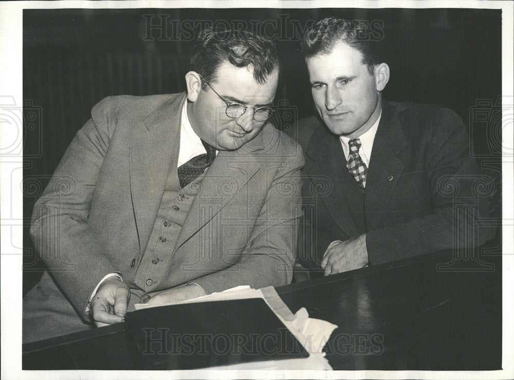 1935 Press Photo Judson Doke Theo Sullivan Court - Historic Images