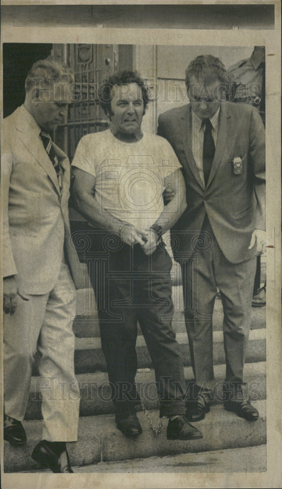 1971 Press Photo Antiwar John Grady Arrest FBI - Historic Images