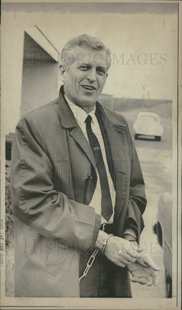 1972 Press Photo Rev Philip Berrigan court head convict - Historic Images