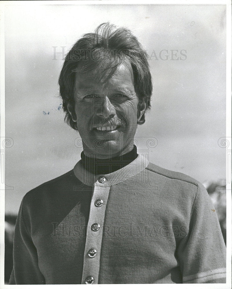 1972 Press Photo Jim W. Isham, Ski Director - Historic Images