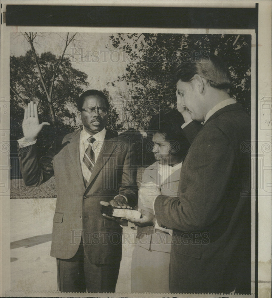 1970 Press Photo Fred Gray Civil Rights Attorney Lawyer - Historic Images