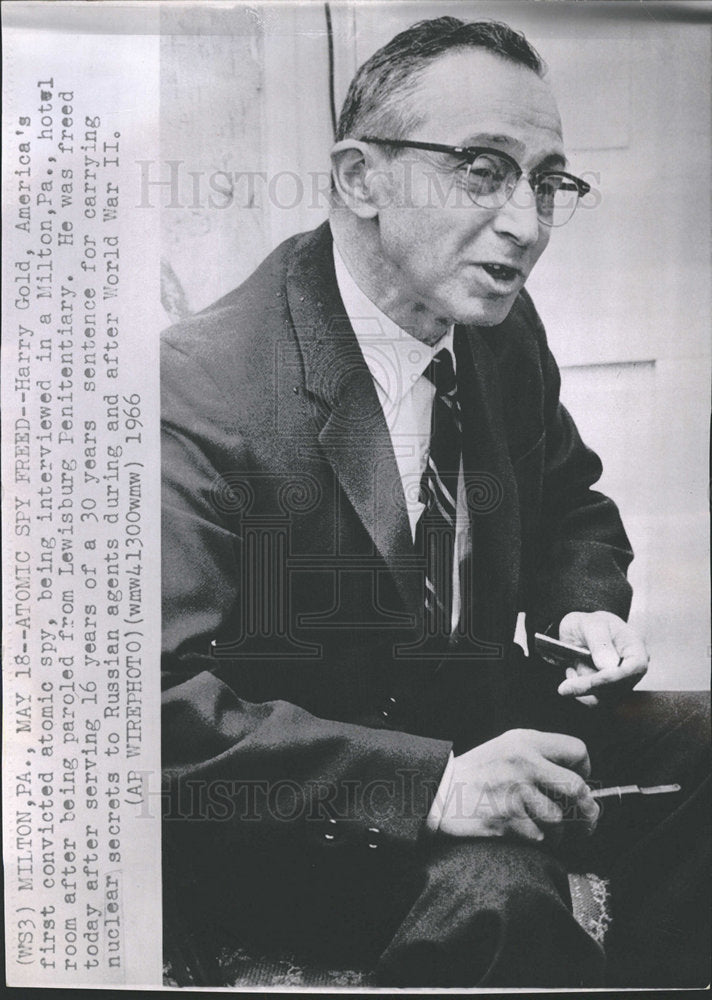 1966 Press Photo Harry Gold America&#39;s atomic spy  - Historic Images