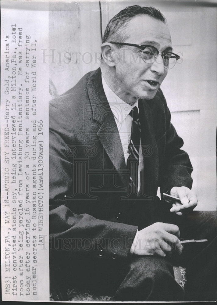 1966 Press Photo Harry Gold America's atomic spy  - Historic Images