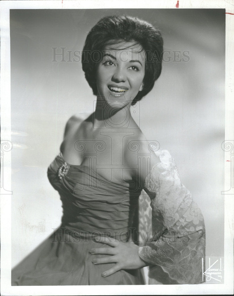 1963 Press Photo Singing Performer LaBianca Promo Shot - Historic Images