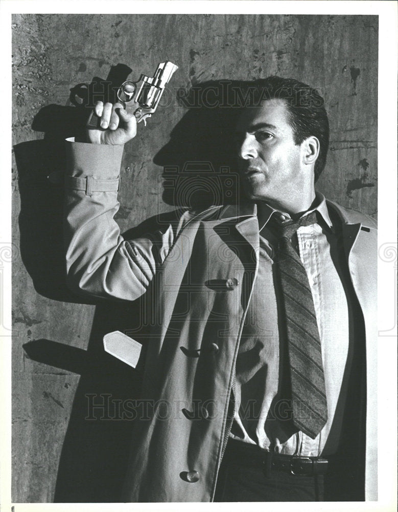 1987 Press Photo Armand Assante Hands of a Stranger NBC - Historic Images