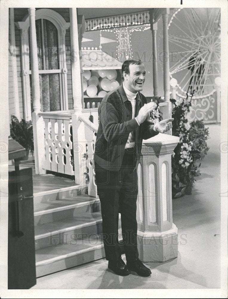 1968 Press Photo Eddy Arnold in "County Fair" - Historic Images