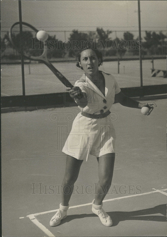 1936 Press Photo Tennis Star Dorothy Shwayder - Historic Images