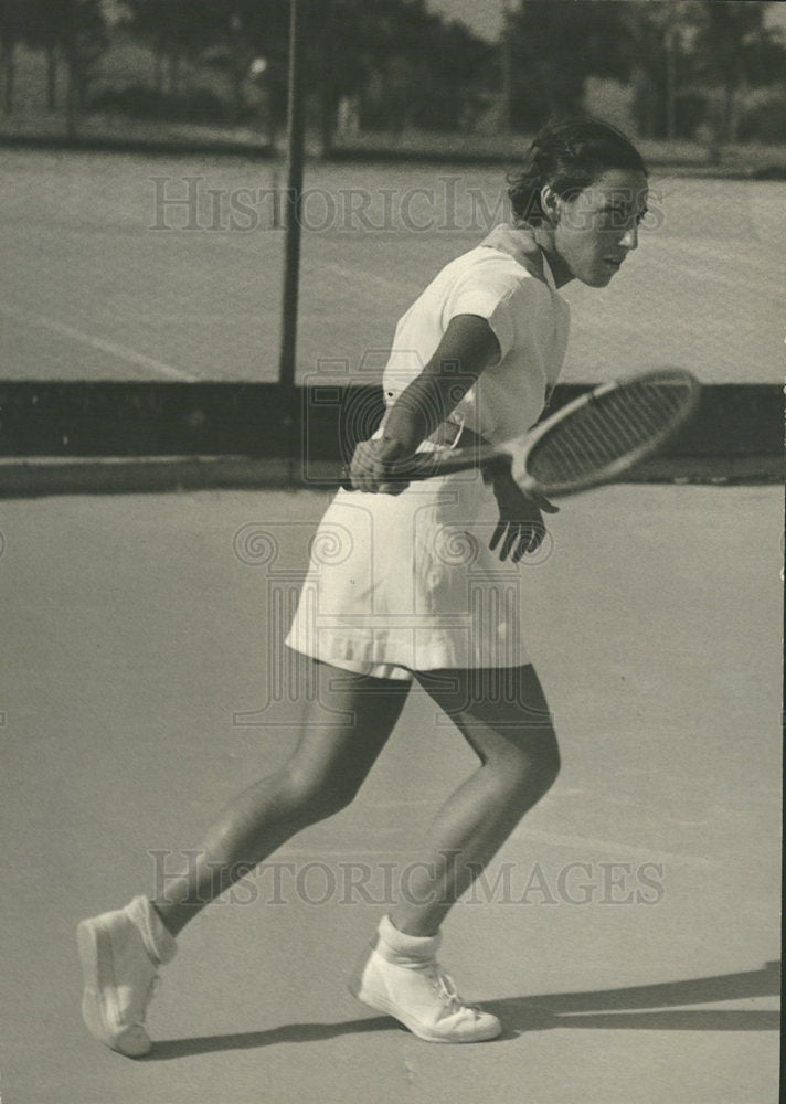 1936 Press Photo Dorothy Shwayder Playing Tennis - Historic Images