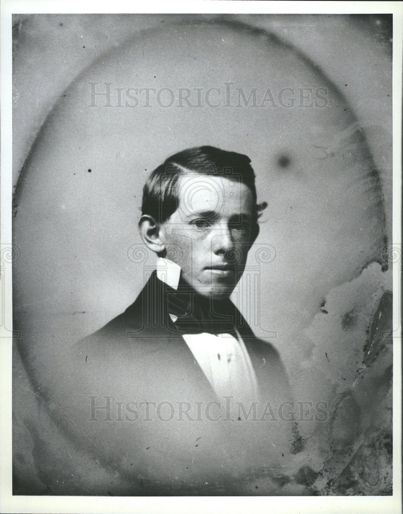 1982 Press Photo Horatio Alger rags-to-riches - Historic Images