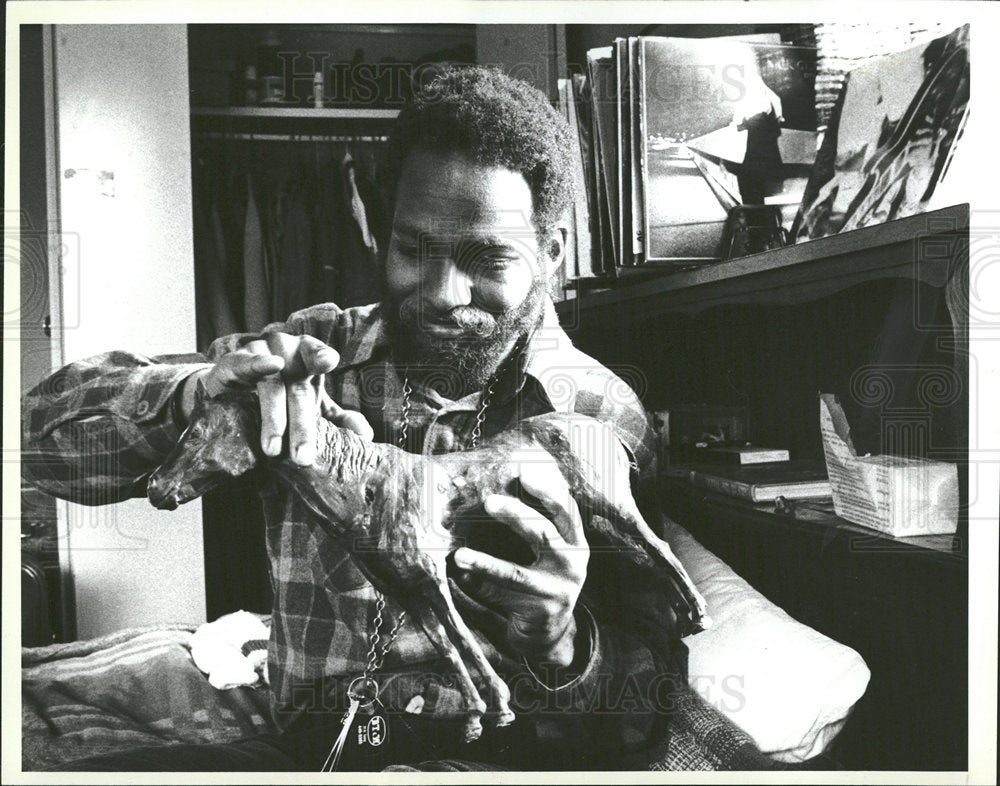 1983 Press Photo Alonzo Clemons Animal Sculptor Savant - Historic Images