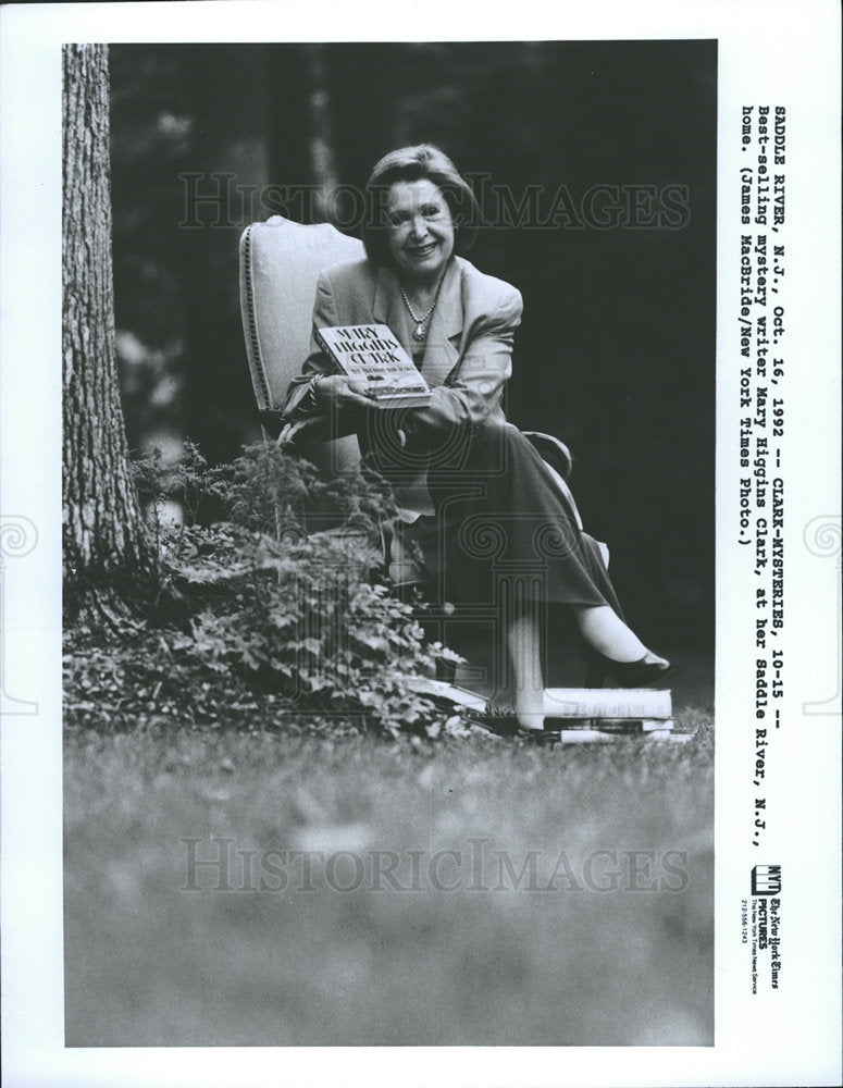 1992 Press Photo Clark Mysteries Higgins Clark River - Historic Images