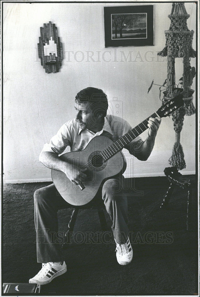 1979 Press Photo Cancer Survivor Dewitt Clark - Historic Images