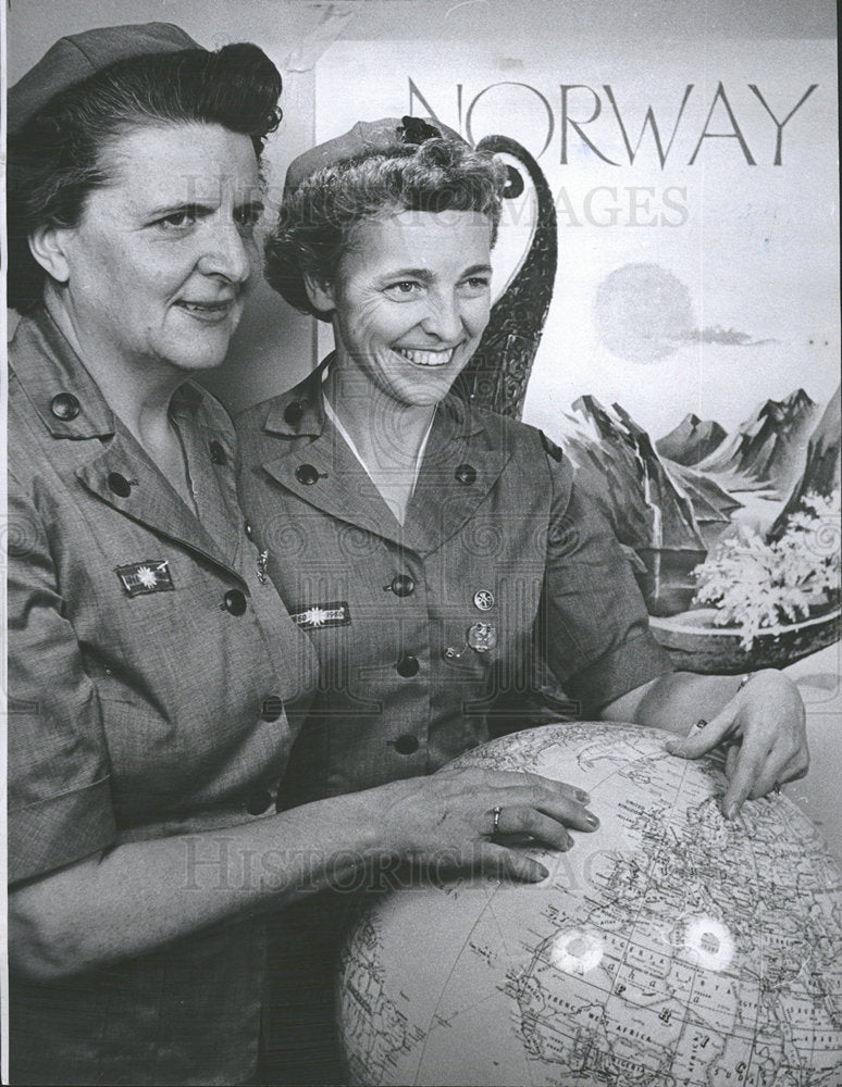 1961 Press Photo Girl Scout Leaders To Visit Europe - Historic Images