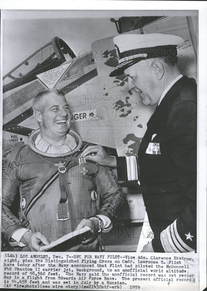 1959 Press Photo Lawrence E Flint Pilot - Historic Images