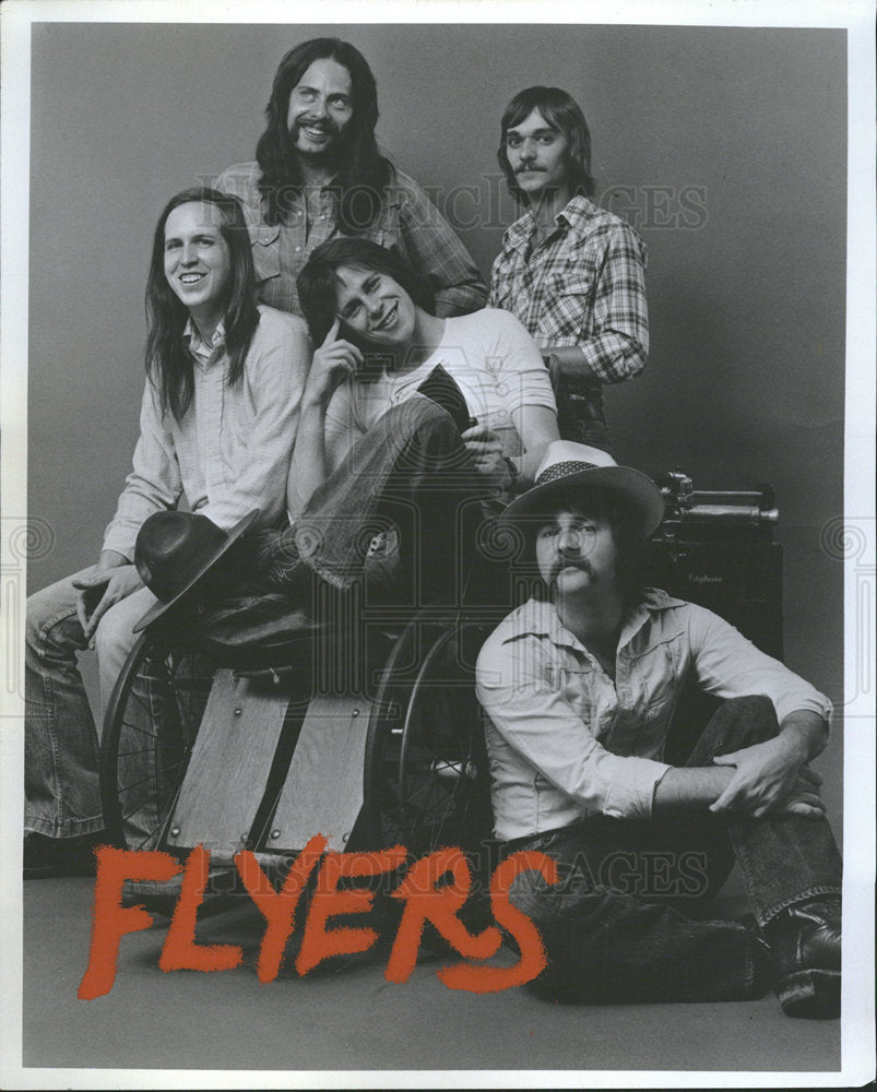 1976 Press Photo Flyers Band Musicians - Historic Images
