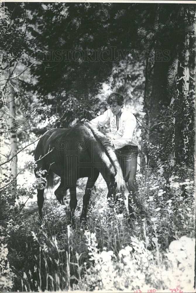 1974 Press Photo Eugene Fodar Jr Arabian Horse Shezade - Historic Images