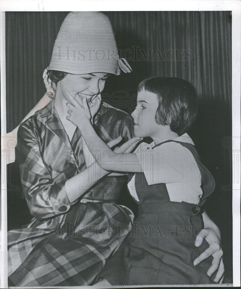 1961 Press Photo Rida Jacobs Nancy Anne Flemming Jersey - Historic Images