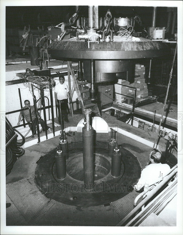 1982 Press Photo MSU Laboratories Upper Yoke Michigan  - Historic Images