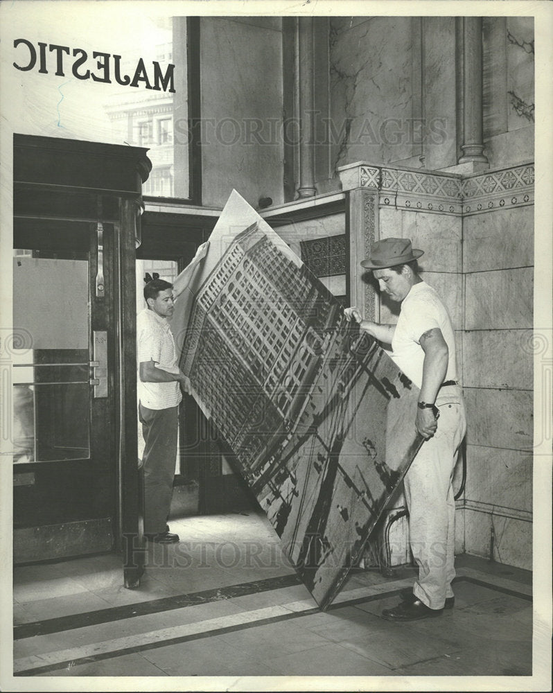 1961 Press Photo Majestic Building Mural Lobby Chicago - Historic Images
