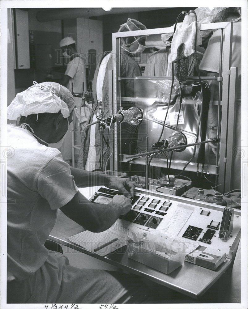 1967 Press Photo Referinary School call laboratory - Historic Images