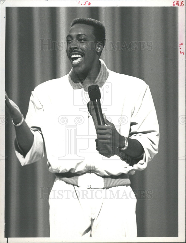 1988 Press Photo Arsenio America Los Angels Universal  - Historic Images