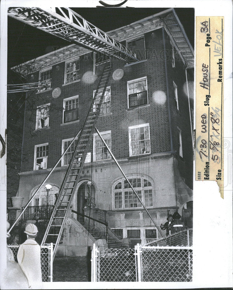 1974 Press Photo Rooming House Fire Accidents Chicago - Historic Images