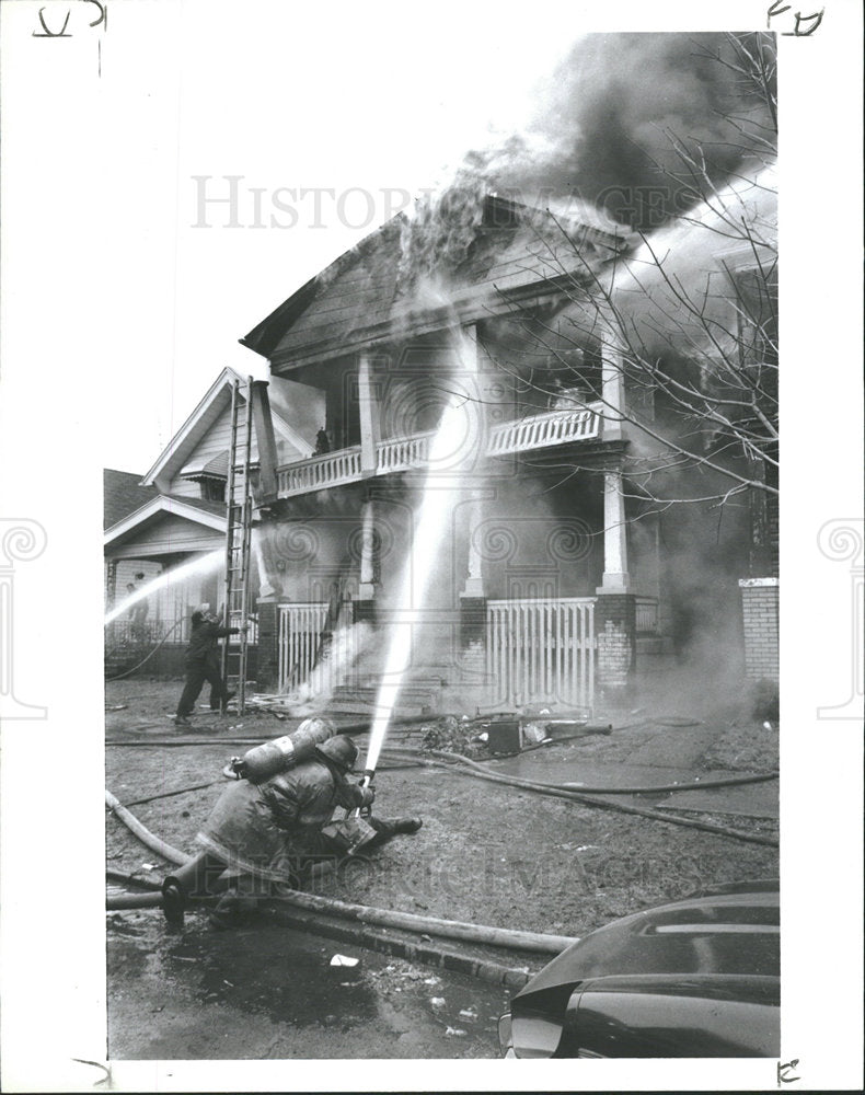 1989 Press Photo Fires Houses Southwest Detroit - Historic Images