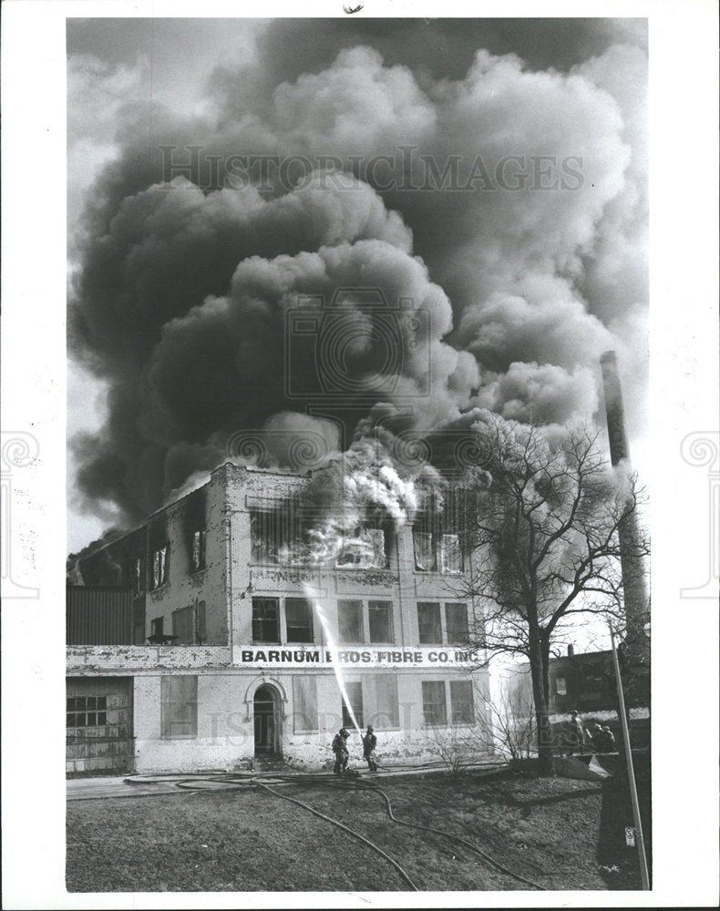1989 Press Photo Fires Warehouse Southwest Detroit - Historic Images
