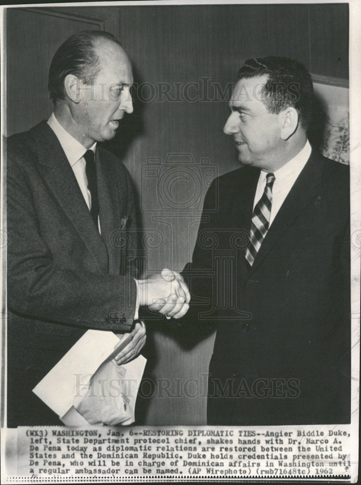 1962 Press Photo De Pena Duke State Dept Chief Diplomat - Historic Images