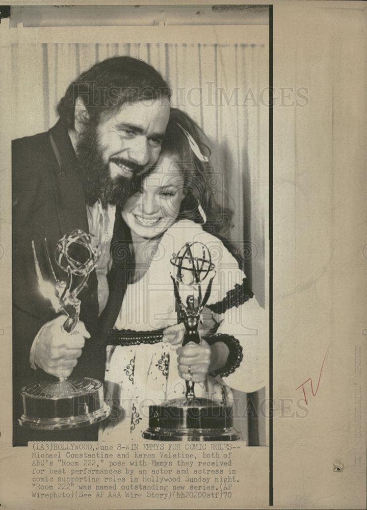 1970 Press Photo Stars of ABC TV&#39;s &quot;Room 222&quot; Win Emmys - Historic Images