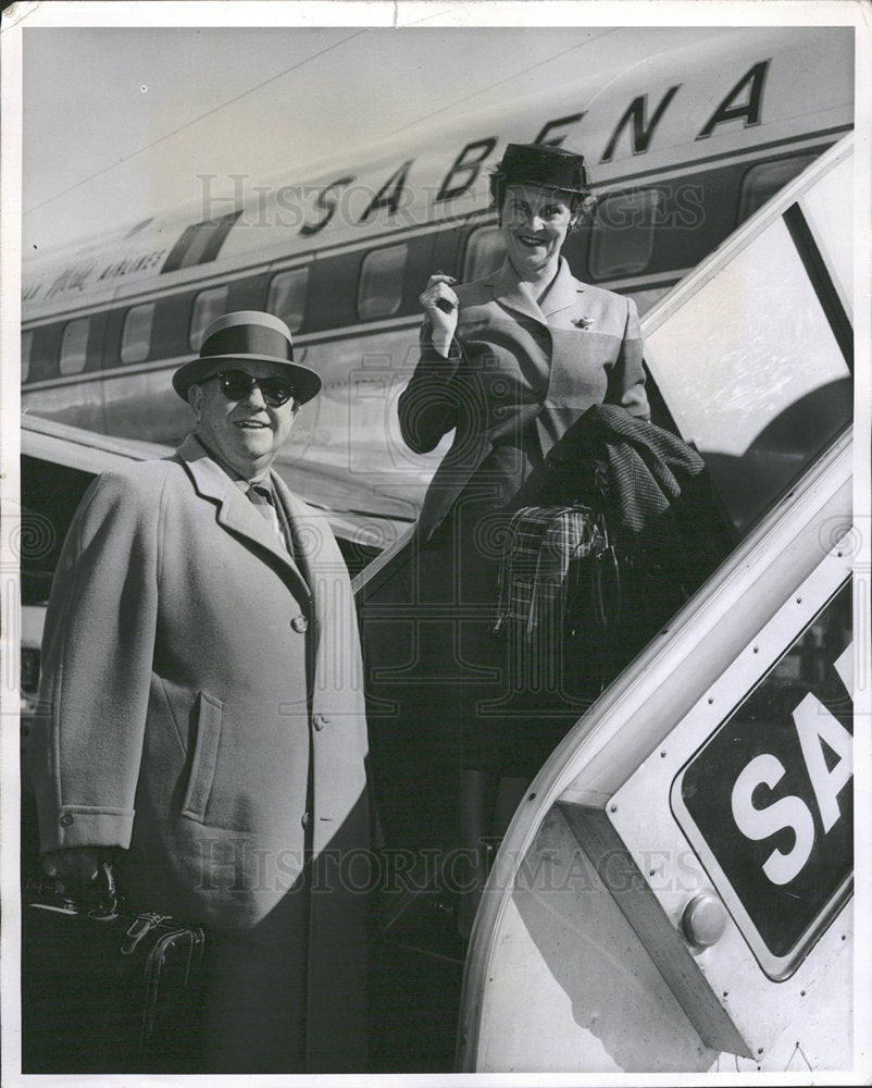 1959 Press Photo Joe Flood Heads To Europe - Historic Images