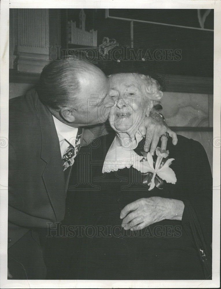1952 Press Photo Joe Flood  - Historic Images