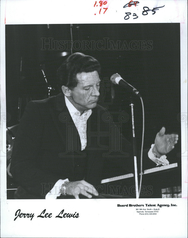1985 Press Photo Singer Jerry Lee Lewis in Action - Historic Images
