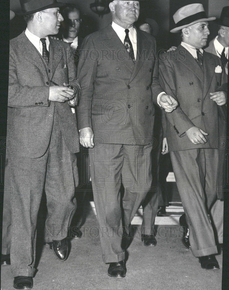 1938 Press Photo Hines Arriving Supreme Court Trial - Historic Images