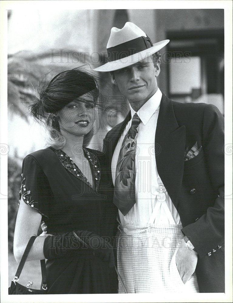 1986 Press Photo John Schneider and Teri Copley  - Historic Images