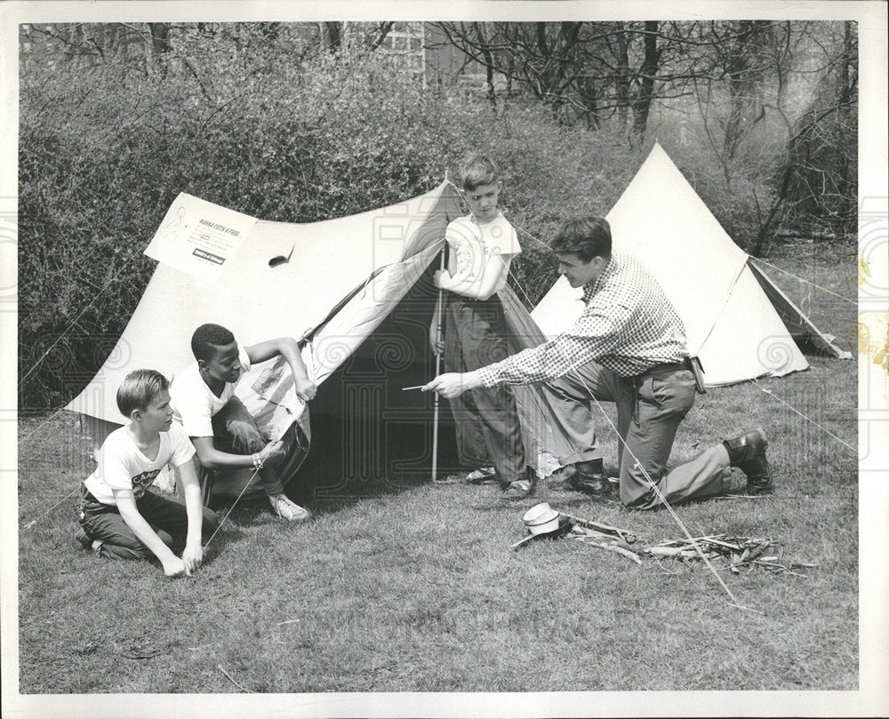 1954 Press Photo Instructor & Three Boys Erect A Tent - RRY13661 - Historic Images