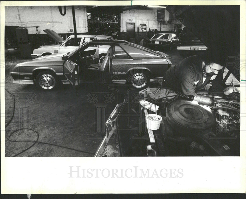 1984 Press Photo Jerry Krueger Northwestern  Chrysler - Historic Images