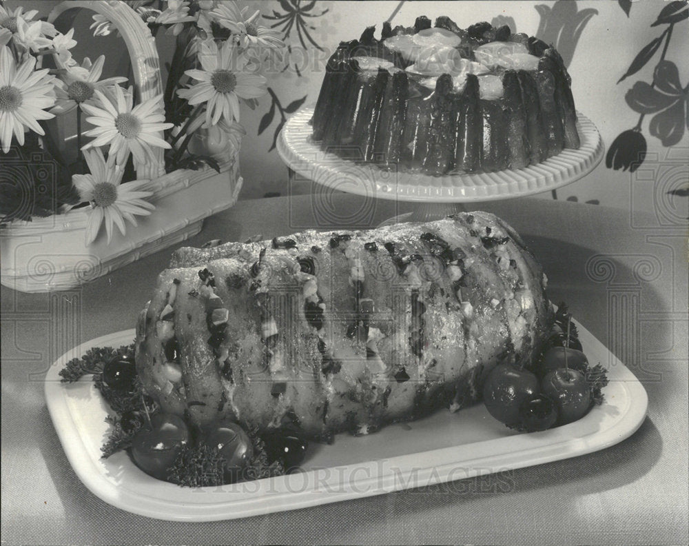 1973 Press Photo Stuffed Pork Loin Dish For Dinner - Historic Images