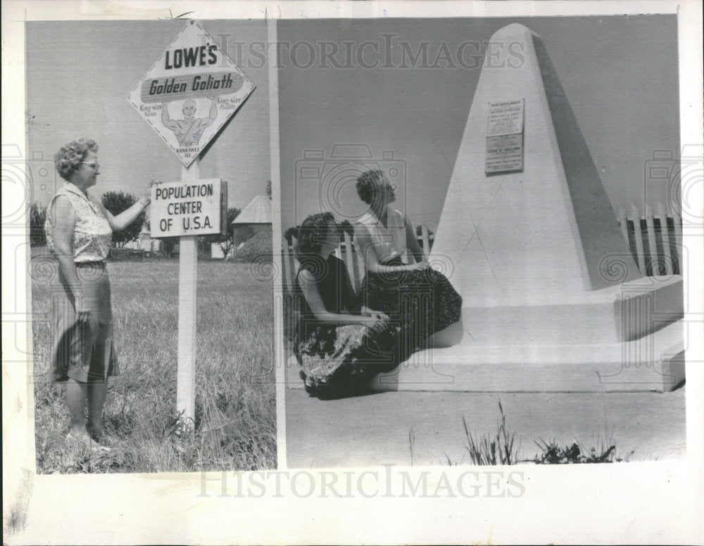 1964 Press Photo People Post Center Population Illinois - Historic Images