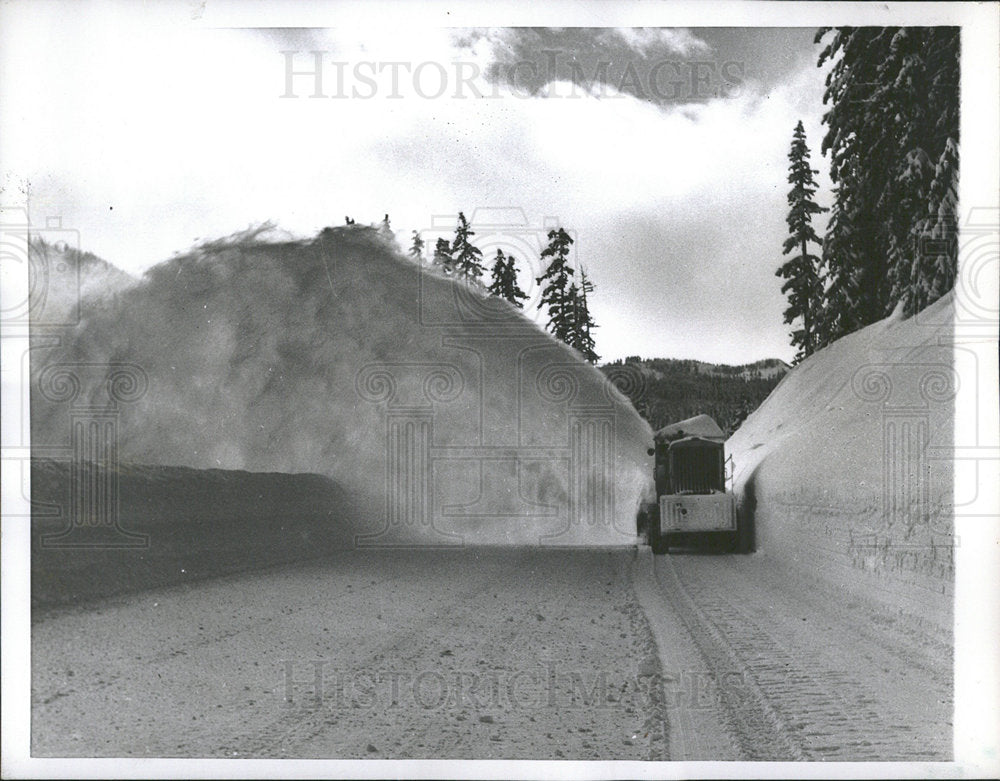 1956 Snowplow Cascade Mountains Yakima-Historic Images