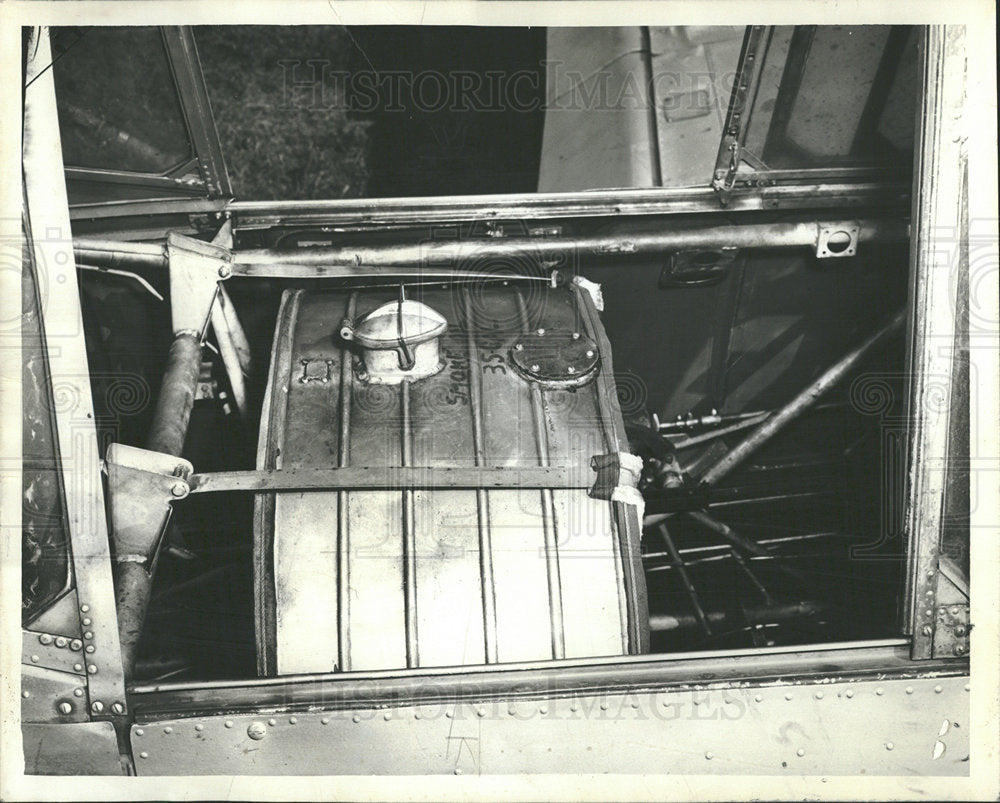 1946 Press Photo 35-Gallon Smoke-oil Tank - Historic Images