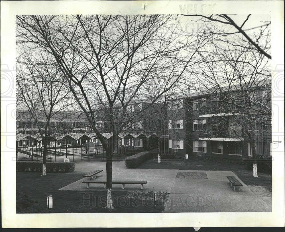 1975 Press Photo Skokie Terrace Condominium - Historic Images
