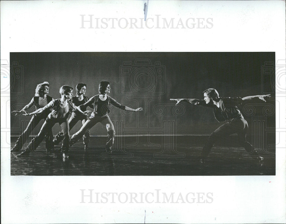 1983 Press Photo Hubbard Street Dance Company Perform - Historic Images