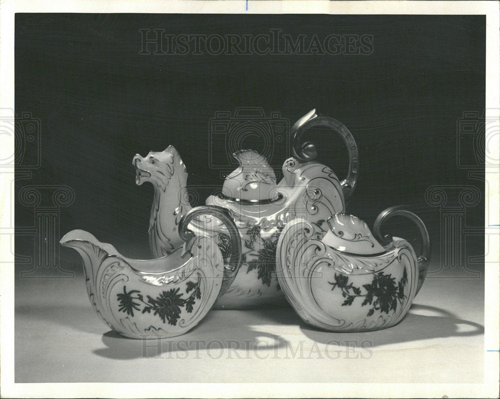1972 Press Photo A Neo-Oriental Tea Set - Historic Images