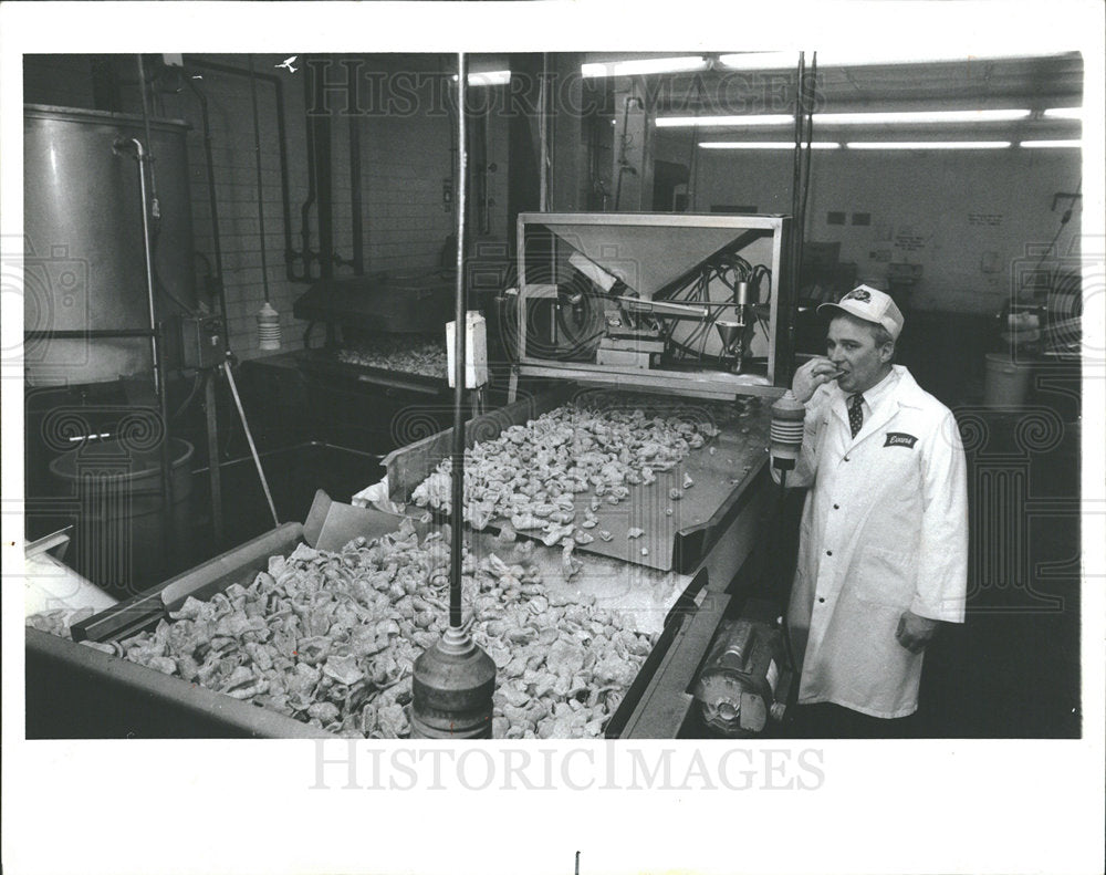 1989 Press Photo William S. Connor Evans Food Products - Historic Images