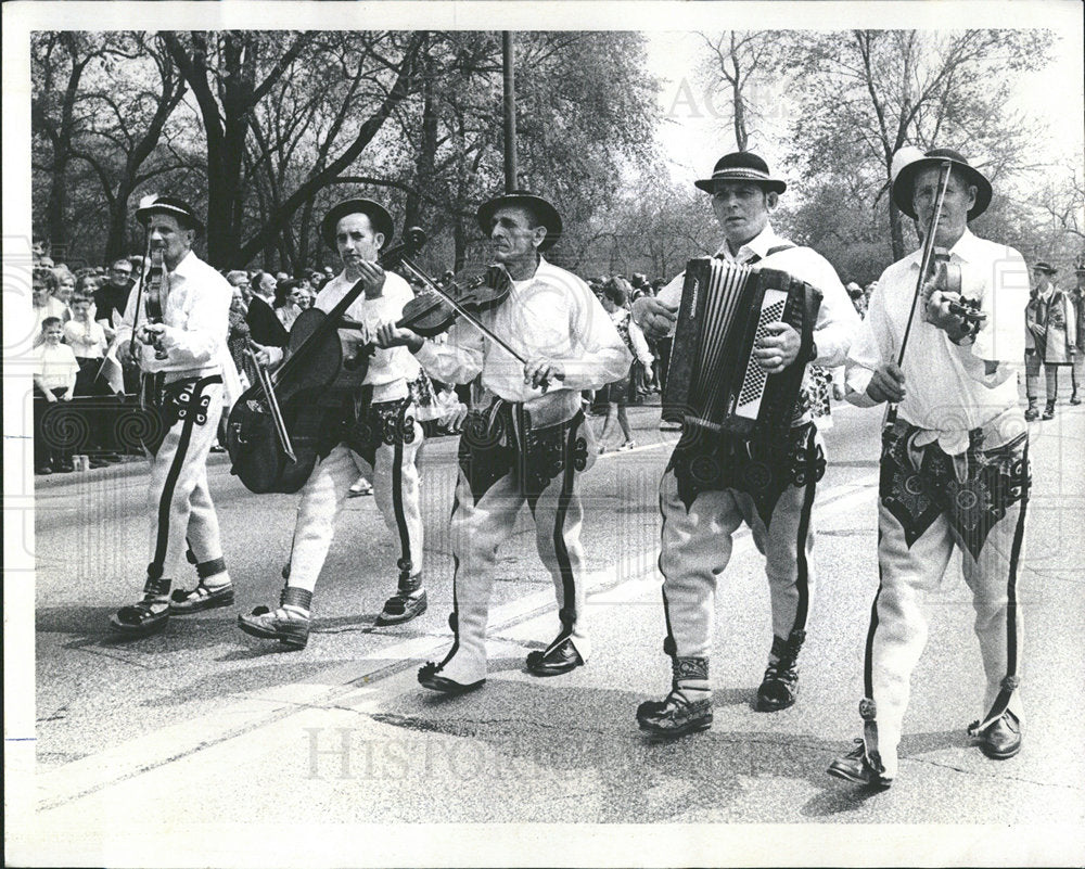 1969 Press Photo Polish Highlanders Musical Group - Historic Images