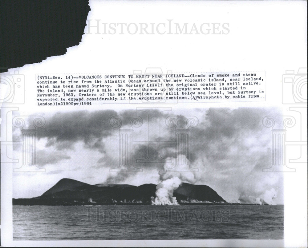 1964 Press Photo Volcanic Island Atlantic Ocean steam  - Historic Images