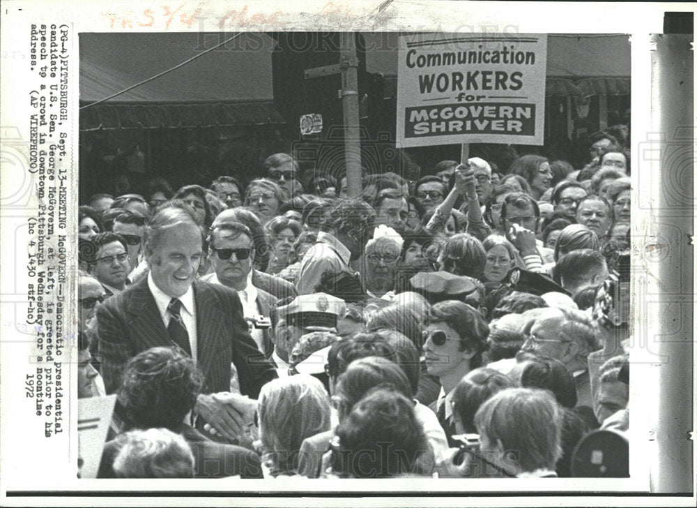 19721 Press Photo US Senator George McGovern President  - Historic Images